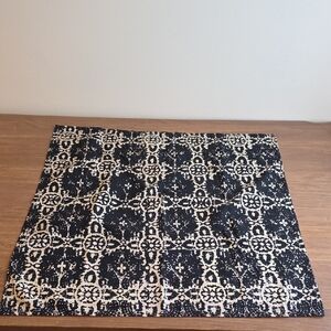 Heyne Bogut Black and Cream Patterned Women's Scarf